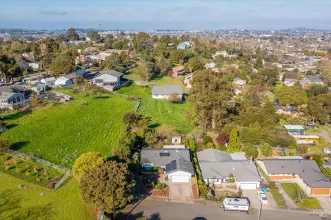 View/Area - 489 Brooke Dr, Vallejo, CA 94591 photo 1 of 1