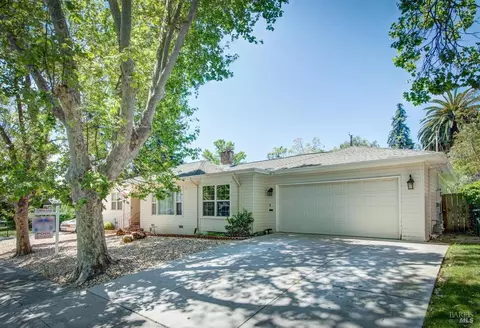 1355 Mariposa St, Vallejo, CA 94590 photo 2