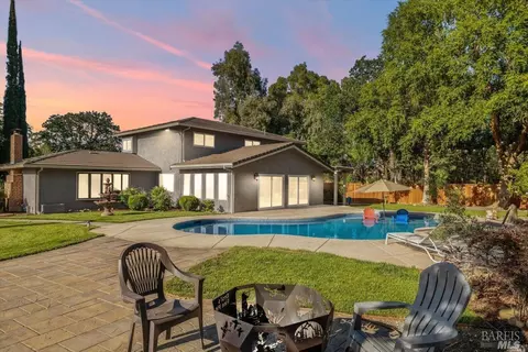 7755 Olivas Ln, Vacaville, CA 95688