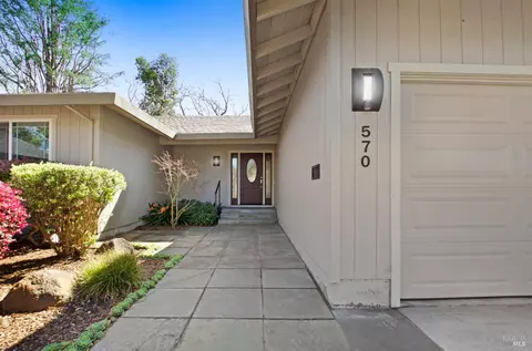 570 Este Madera Dr, Sonoma, CA 95476 photo 6