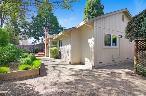 570 Este Madera Dr, Sonoma, CA 95476 photo 41