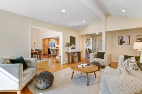 570 Este Madera Dr, Sonoma, CA 95476 photo 9