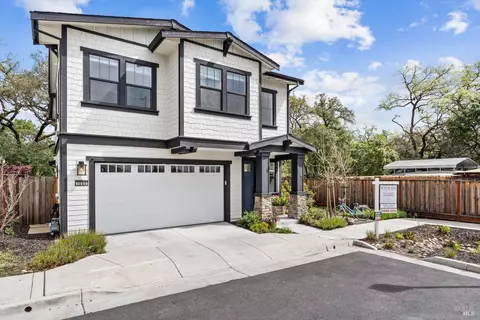 1605 Winding Creek Way, Healdsburg, CA 95448