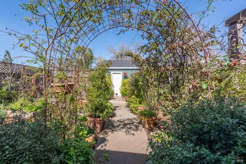 2280 Pine St, Napa, CA 94559 photo 25