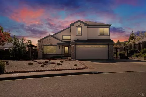 560 Daffodil Dr, Benicia, CA 94510