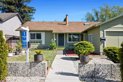 1616 Putnam Way, Petaluma, CA 94954