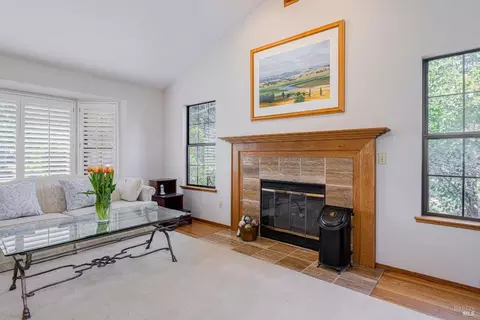 Living - 608 Jonas Ln, Petaluma, CA 94952 photo 1 of 6