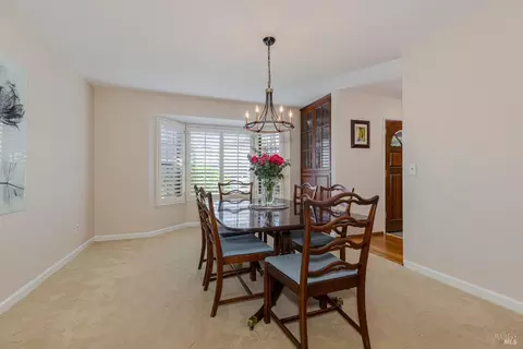 Dining - 608 Jonas Ln, Petaluma, CA 94952 photo 3 of 4