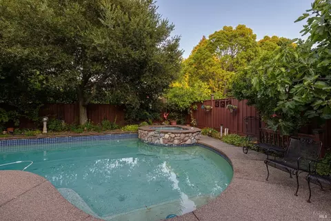 Exterior - 608 Jonas Ln, Petaluma, CA 94952 photo 11 of 17