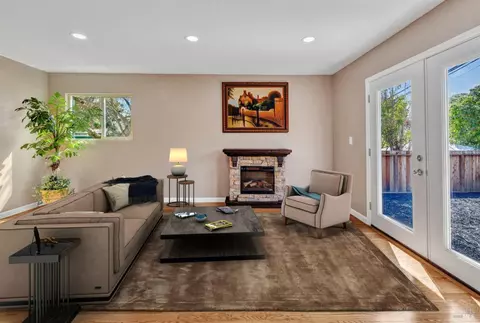 421 Los Cerritos Dr, Vallejo, CA 94589 photo 4