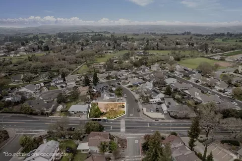 240 Belfiore Ln, Windsor, CA 95492 photo 37