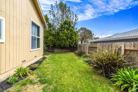 240 Belfiore Ln, Windsor, CA 95492 photo 34