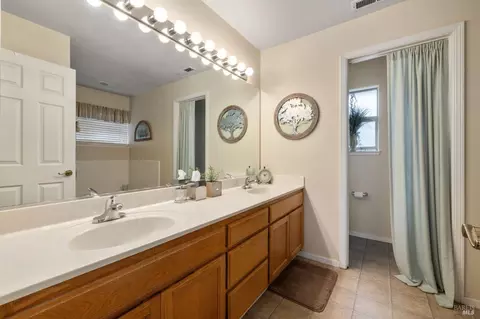 240 Belfiore Ln, Windsor, CA 95492 photo 29