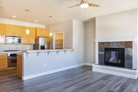 198 Johnson St, Windsor, CA 95492 photo 9