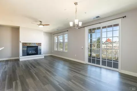 198 Johnson St, Windsor, CA 95492 photo 7