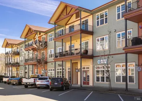 198 Johnson St, Windsor, CA 95492