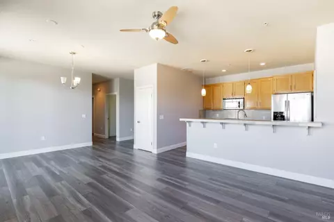 198 Johnson St, Windsor, CA 95492 photo 10