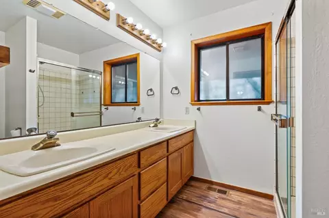 Bath - 24228 Lilac Rd, Willits, CA 95490 photo 1 of 5