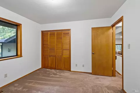 Bedroom - 24228 Lilac Rd, Willits, CA 95490 photo 3 of 3