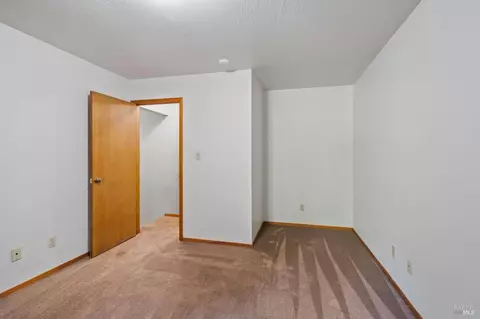 Bedroom - 24228 Lilac Rd, Willits, CA 95490 photo 2 of 3