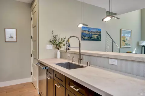 522 Grove St, Healdsburg, CA 95448 photo 4