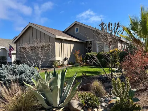 312 Rolling Hill Ct, Cloverdale, CA 95425
