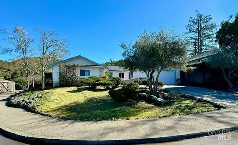 4800-4802 Westminster Pl, Santa Rosa, CA 95405