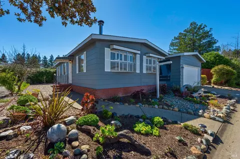 1945 Piner Rd #14, Santa Rosa, CA 95403