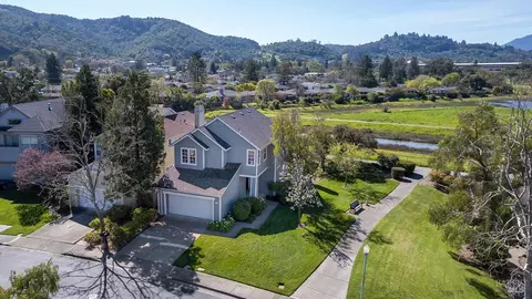 52 Waterside Cir, San Rafael, CA 94903