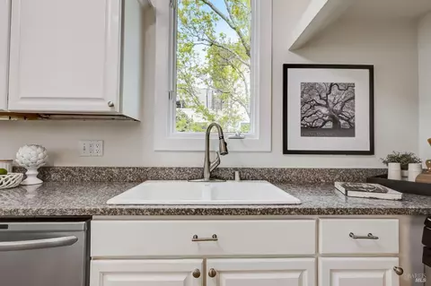 Kitchen - 93 Lovell Ave, Mill Valley, CA 94941 photo 3 of 5