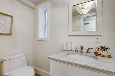 Bath - 93 Lovell Ave, Mill Valley, CA 94941 photo 2 of 6
