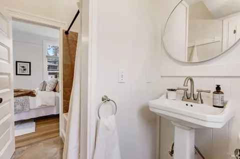 Bath - 93 Lovell Ave, Mill Valley, CA 94941 photo 1 of 6