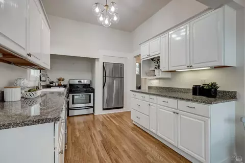 Kitchen - 93 Lovell Ave, Mill Valley, CA 94941 photo 4 of 5