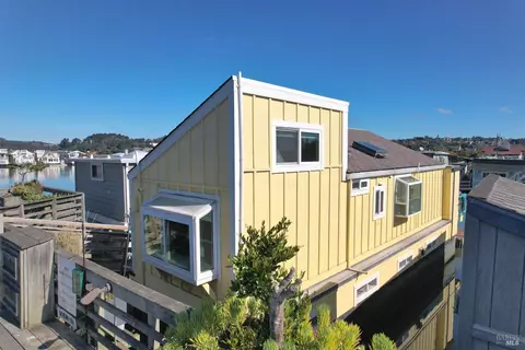 39 W Pier, Sausalito, CA 94965 photo 4