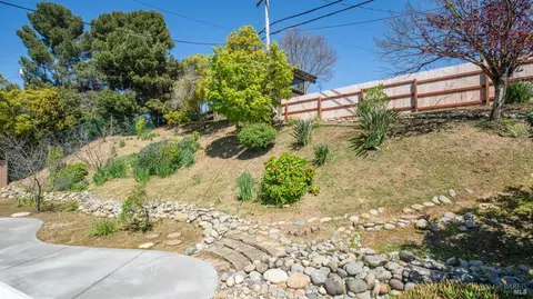 Exterior - 156 Lakewood Ave, Vallejo, CA 94591 photo 13 of 18