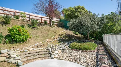 Exterior - 156 Lakewood Ave, Vallejo, CA 94591 photo 14 of 18
