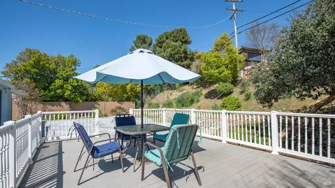 Exterior - 156 Lakewood Ave, Vallejo, CA 94591 photo 9 of 18