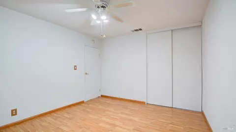 Bedroom - 156 Lakewood Ave, Vallejo, CA 94591 photo 3 of 3