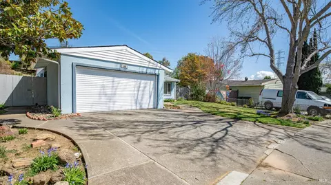 Exterior - 156 Lakewood Ave, Vallejo, CA 94591 photo 3 of 18