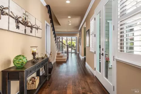 Entry Way - 19 Avocet Ct, Novato, CA 94949 photo 1 of 2