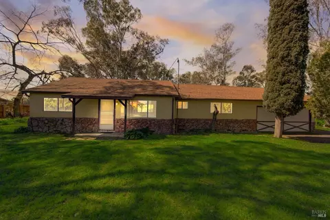 7401 Locke Rd, Vacaville, CA 95688
