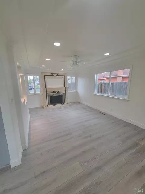 3348 Claudia Dr, Concord, CA 94519 photo 4
