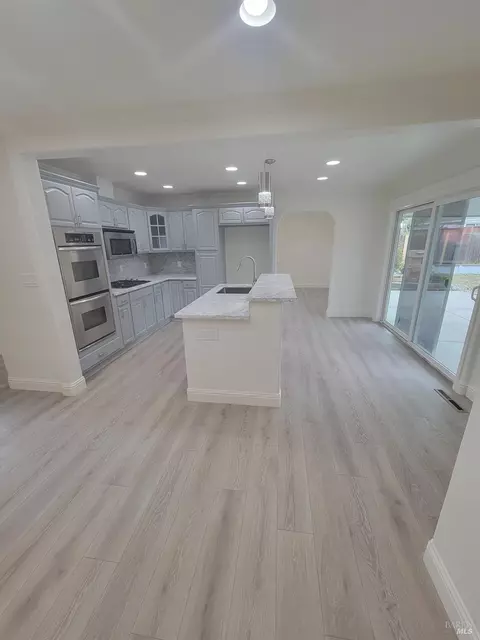 3348 Claudia Dr, Concord, CA 94519 photo 7