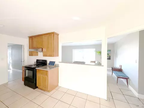 Kitchen - 201 El Sendero St, Vallejo, CA 94589 photo 3 of 5