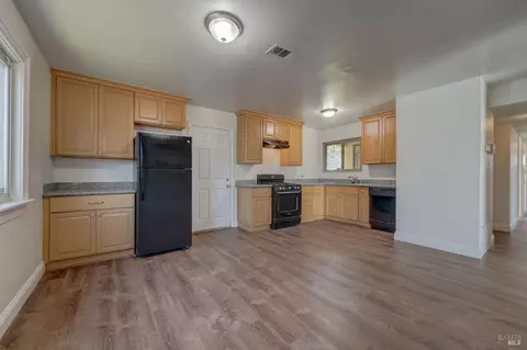 Kitchen - 1818 Alice Dr, Vallejo, CA 94589 photo 3 of 4