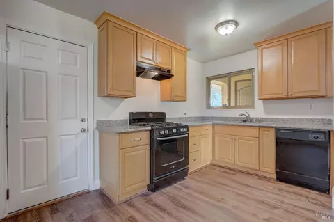 Kitchen - 1818 Alice Dr, Vallejo, CA 94589 photo 4 of 4