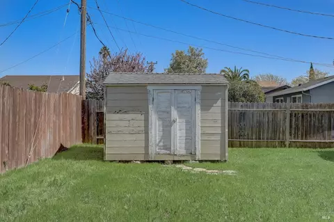 Exterior - 1818 Alice Dr, Vallejo, CA 94589 photo 11 of 14