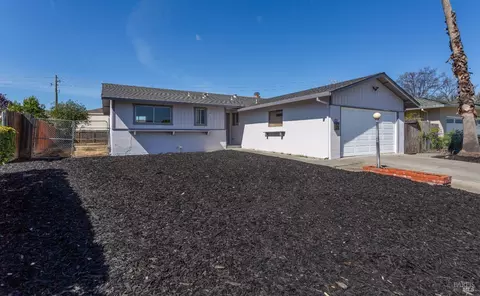 2006 Elliott Dr, American Canyon, CA 94503