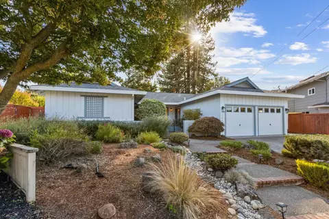 2612 Tamarisk Ct, Santa Rosa, CA 95405