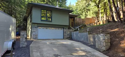 2430 Otter Ln, Willits, CA 95490